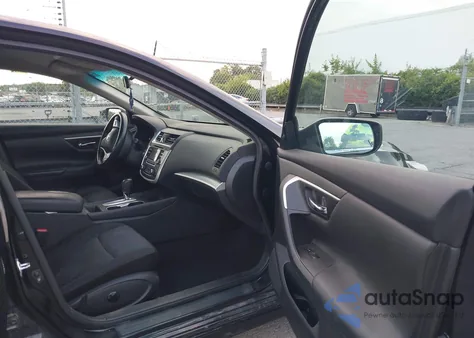 2016 Nissan Altima 2.5/2.5 S/2.5 Sl/2.5 Sr/2.5 Sv z USA, uszkodzony, nr VIN 1N4AL3AP7GC180830